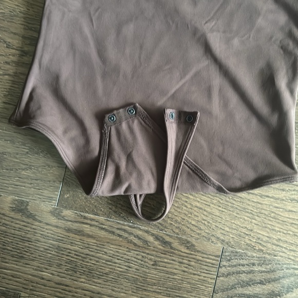 Babaton Contour Crew bodysuit - Picture 4 of 5